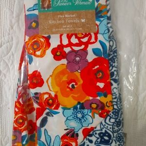 Pioneer Woman kitchen towel set